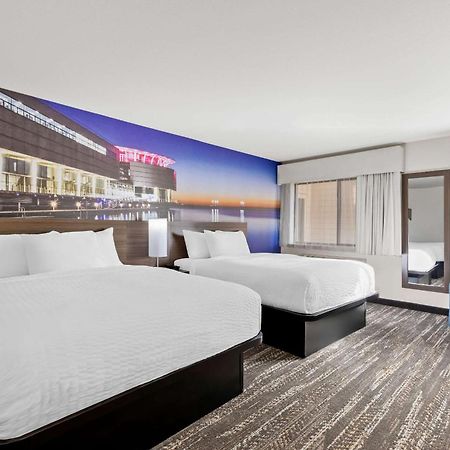 Clarion Pointe Hotel Milwaukee Eksteriør billede