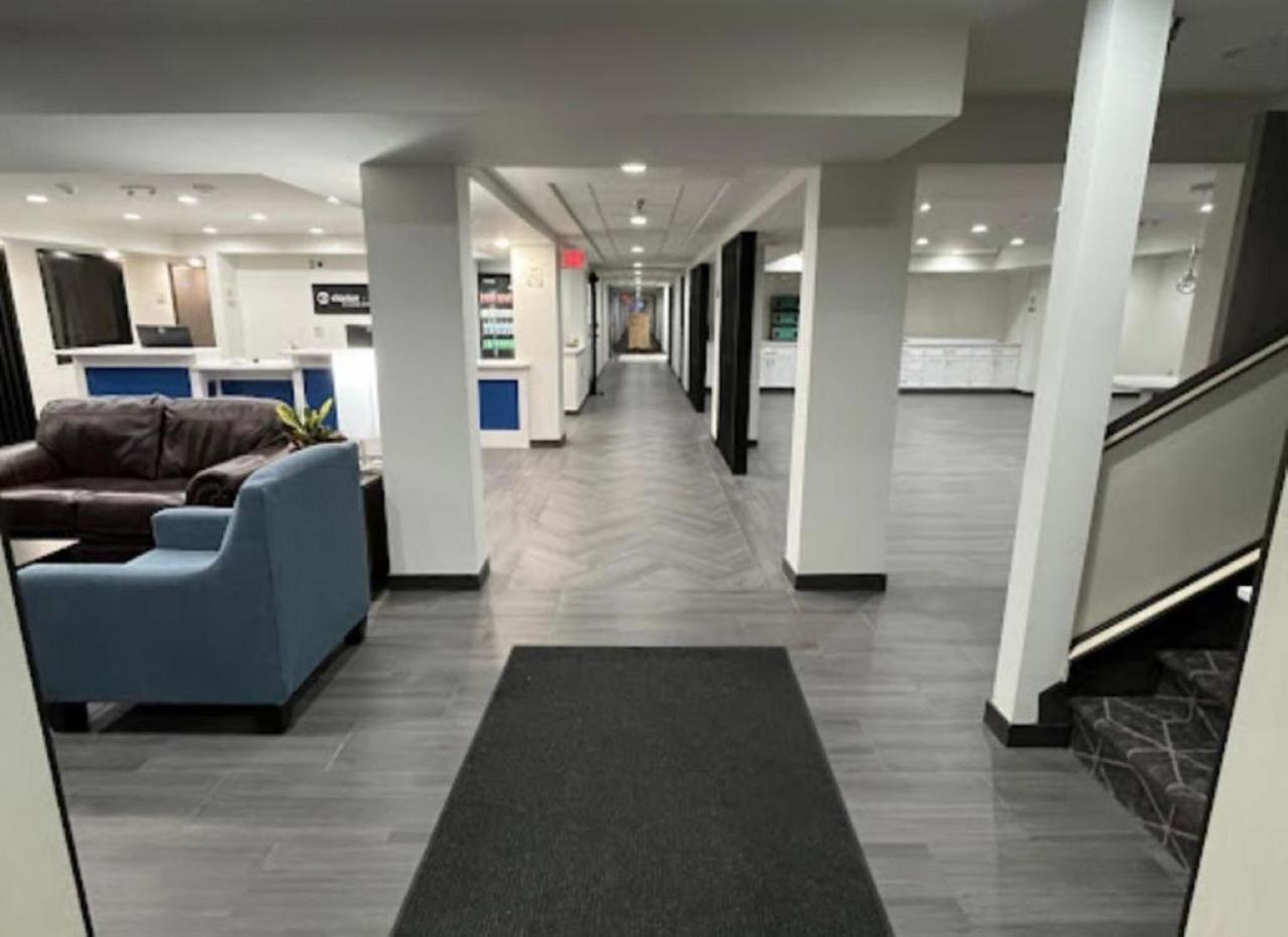 Clarion Pointe Hotel Milwaukee Eksteriør billede