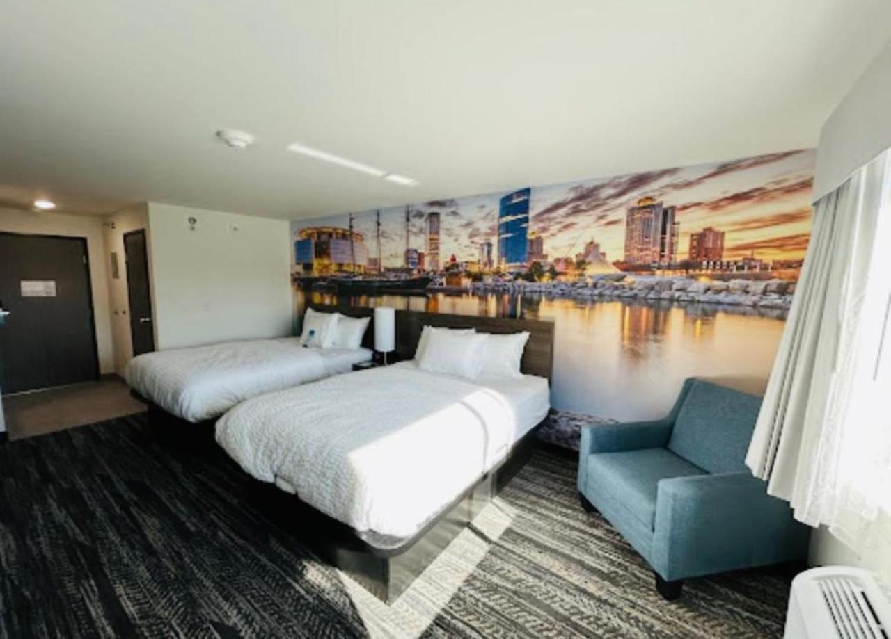 Clarion Pointe Hotel Milwaukee Eksteriør billede