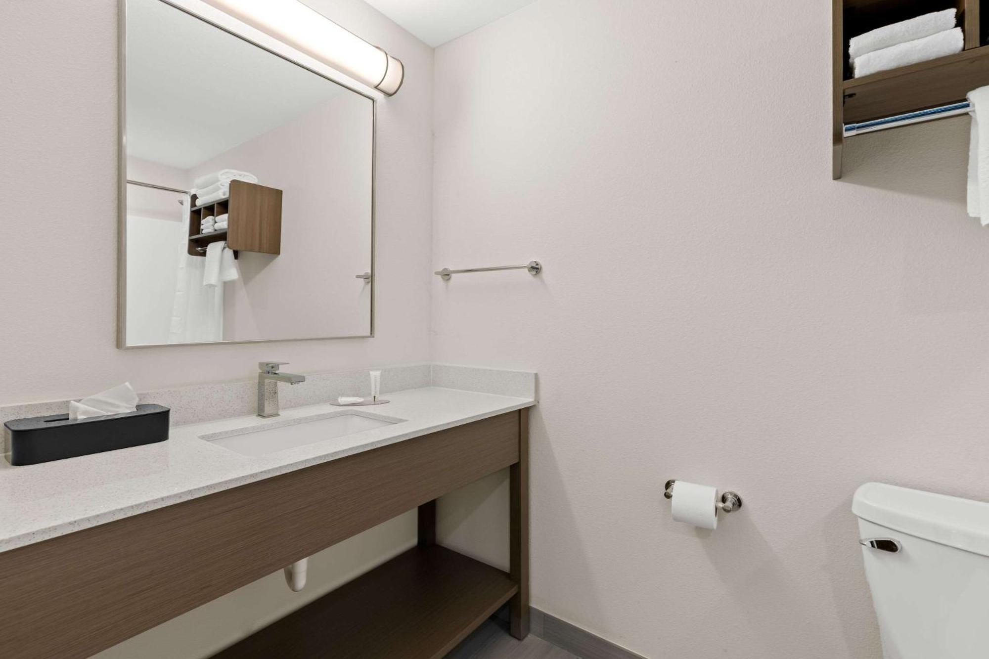 Clarion Pointe Hotel Milwaukee Eksteriør billede