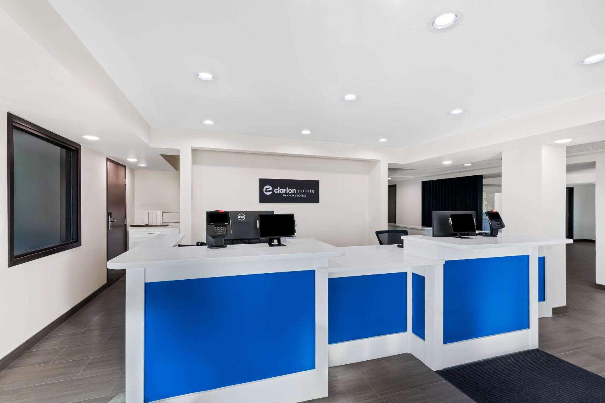Clarion Pointe Hotel Milwaukee Eksteriør billede