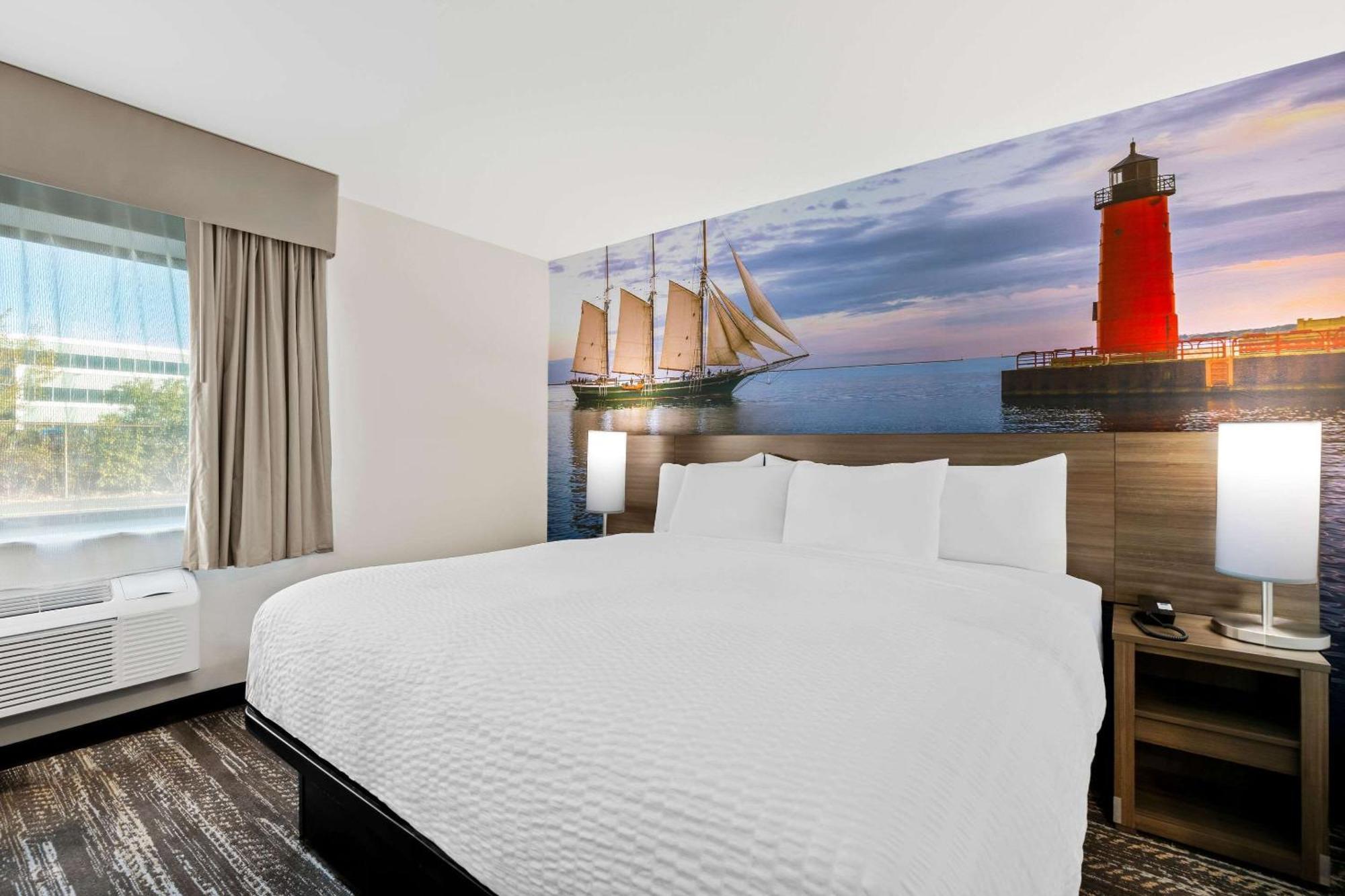 Clarion Pointe Hotel Milwaukee Eksteriør billede